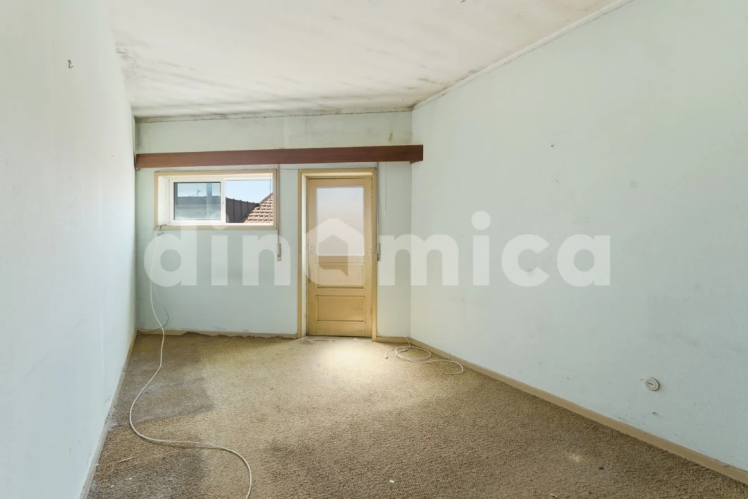 Moradia T3 para Venda em Santa Marinha e São Pedro da Afurada Foto 8
