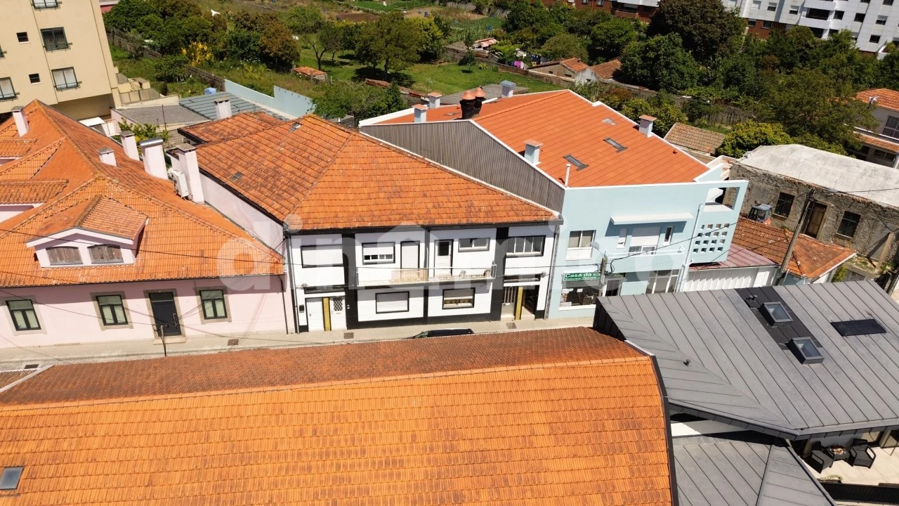 Moradia T3 para Venda em Santa Marinha e São Pedro da Afurada Foto 1