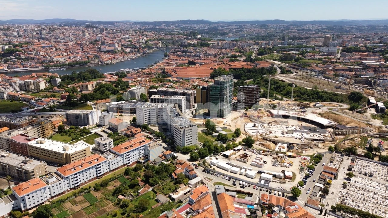 Moradia T3 para Venda em Santa Marinha e São Pedro da Afurada Foto 4