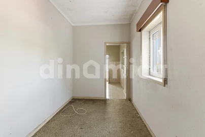Moradia T3 para Venda em Santa Marinha e São Pedro da Afurada