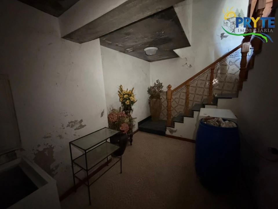 Moradia T2 para Venda em Troviscal Foto 39