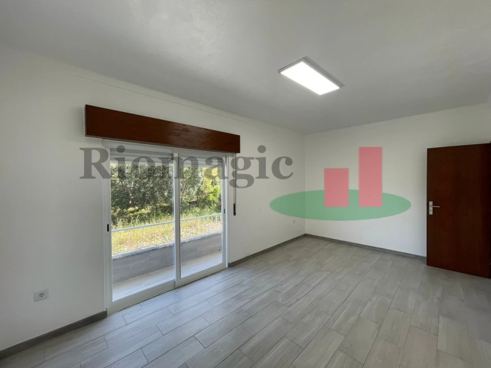 Moradia T2 para Venda em Rio Maior Foto 7