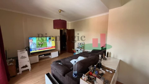 Moradia T6 para Venda em Alcanena e Vila Moreira