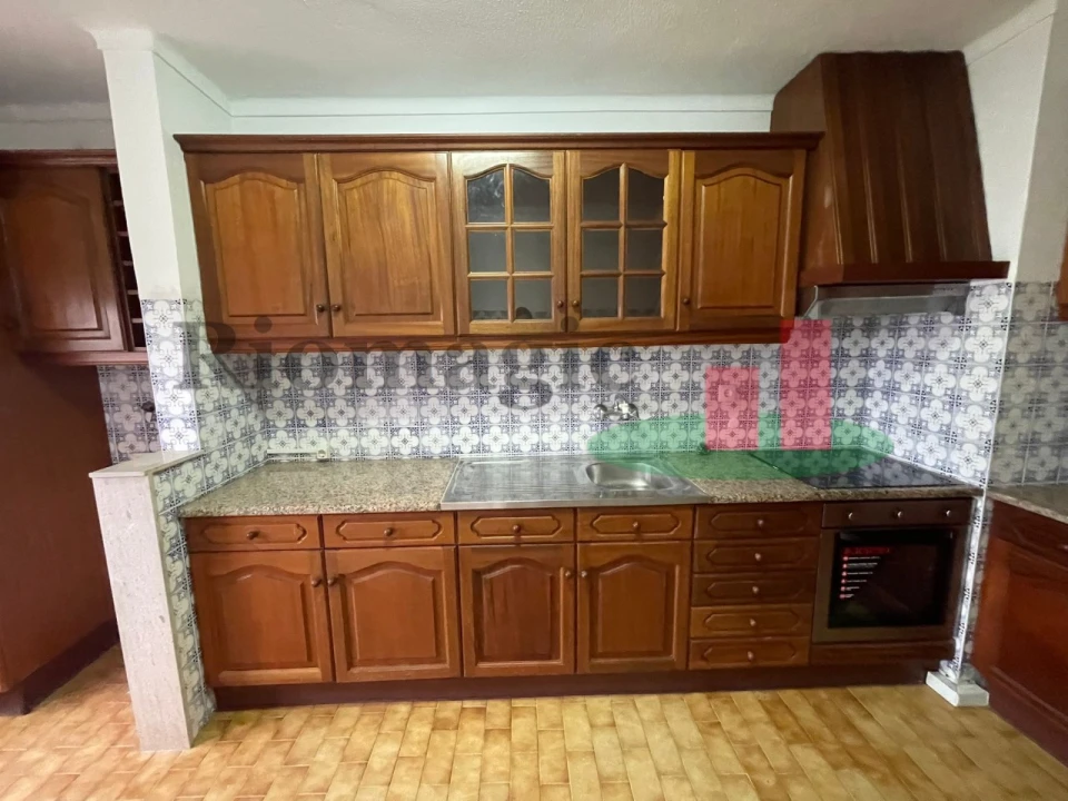 Apartamento T3 para Venda em Rio Maior Foto 3