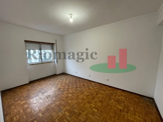 Apartamento T3 para Venda em Rio Maior Foto 17