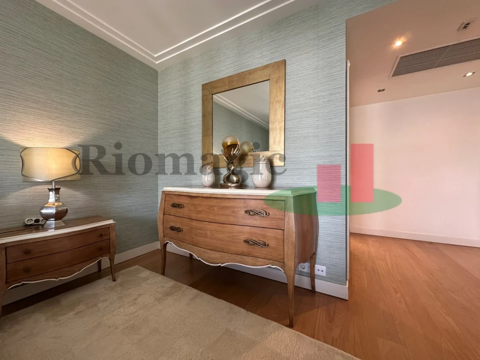 Apartamento T3 para Arrendamento em Benfica Foto 14