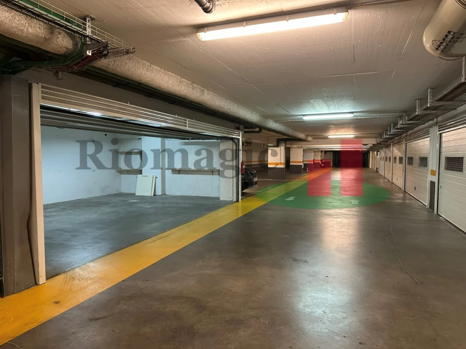 Apartamento T3 para Arrendamento em Benfica Foto 36
