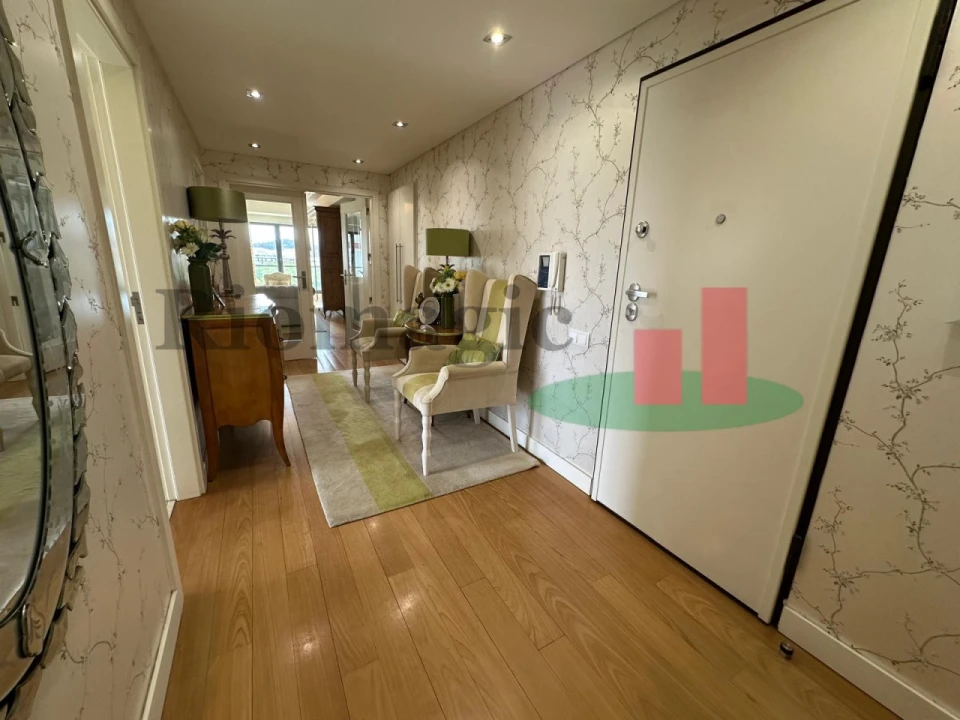 Apartamento T3 para Arrendamento em Benfica Foto 8