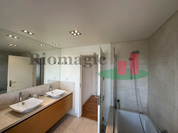 Apartamento T3 para Arrendamento em Benfica Foto 17