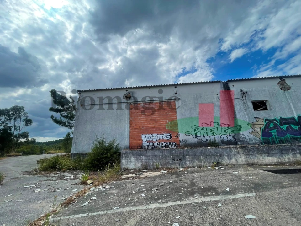 Armazém para Venda em Além da Ribeira e Pedreira Foto 26