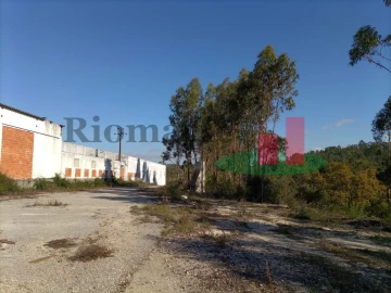Armazém para Venda em Além da Ribeira e Pedreira