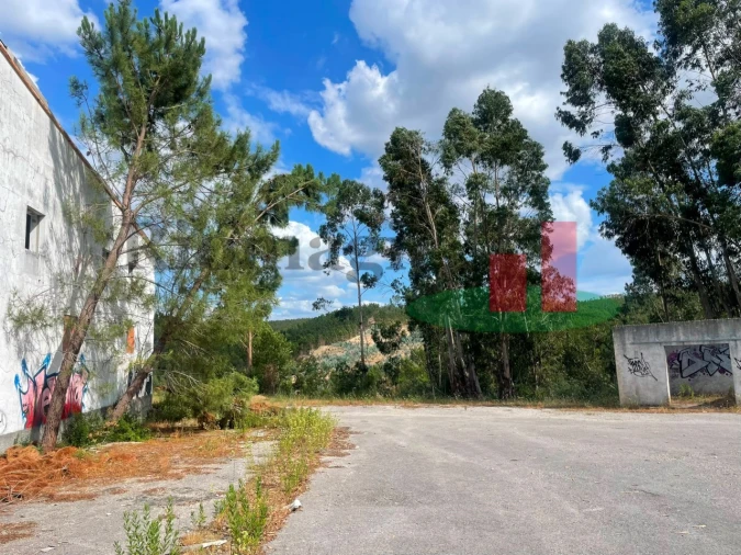 Armazém para Venda em Além da Ribeira e Pedreira Foto 24