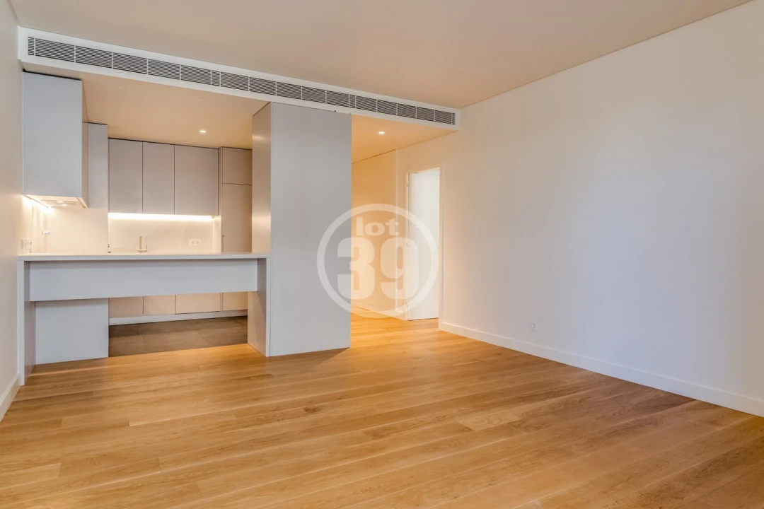 Apartamento T2 para Venda em Quarteira Foto 5