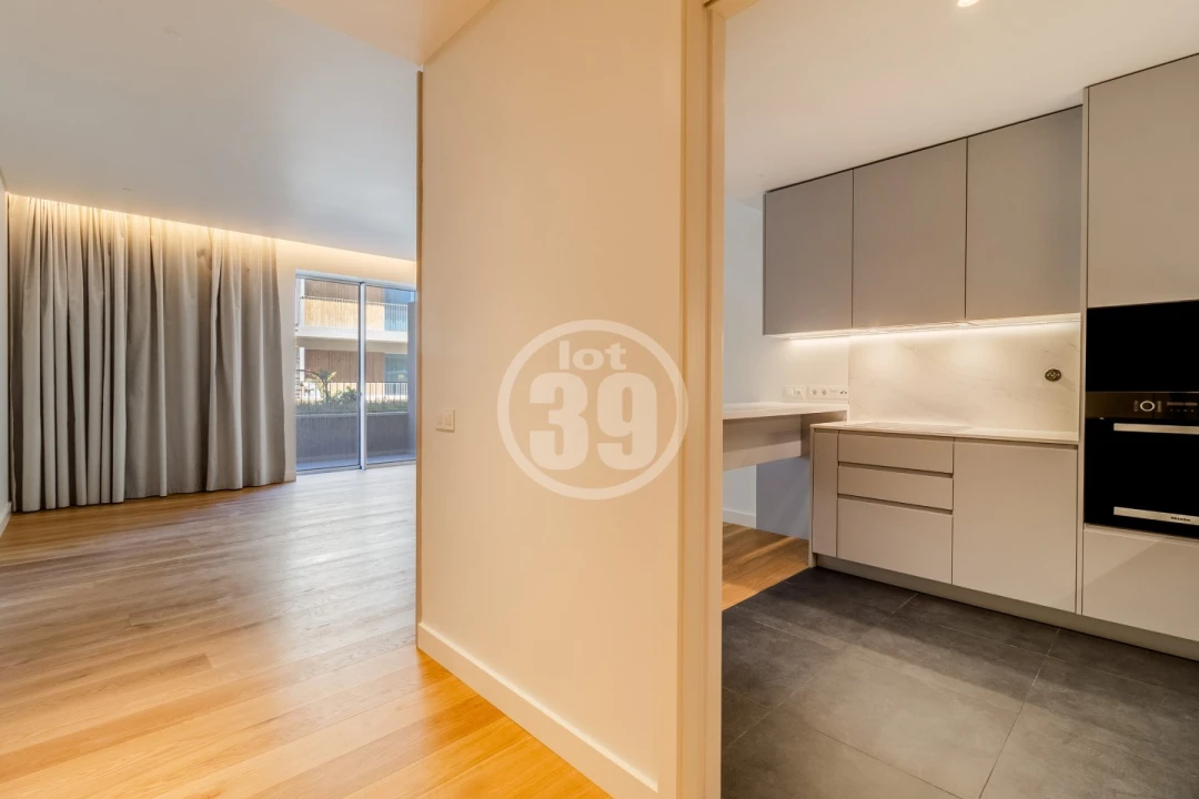 Apartamento T2 para Venda em Quarteira Foto 7