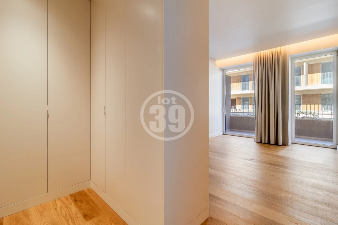 Apartamento T2 para Venda em Quarteira Foto 18