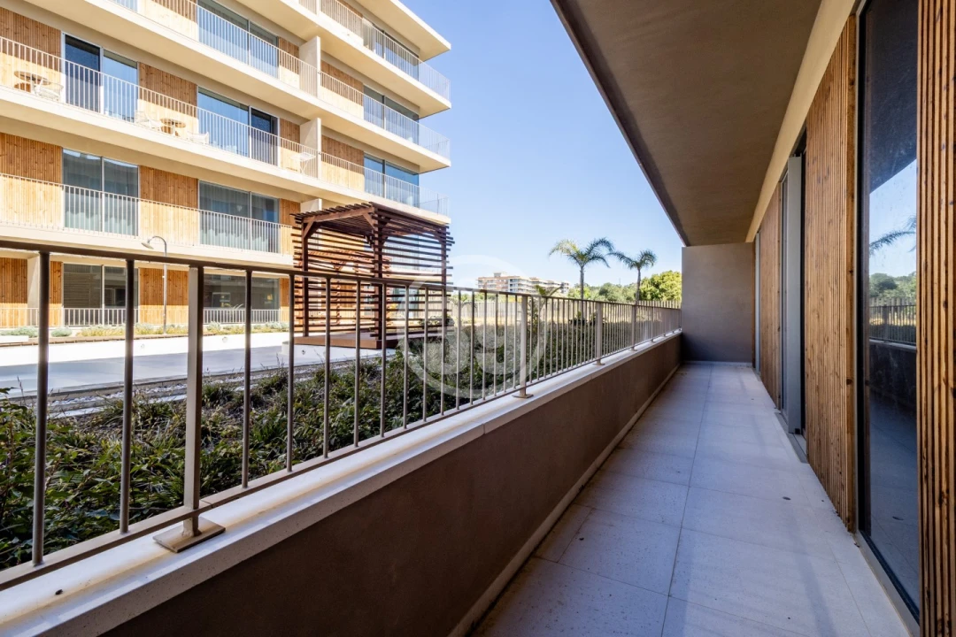 Apartamento T2 para Venda em Quarteira Foto 36