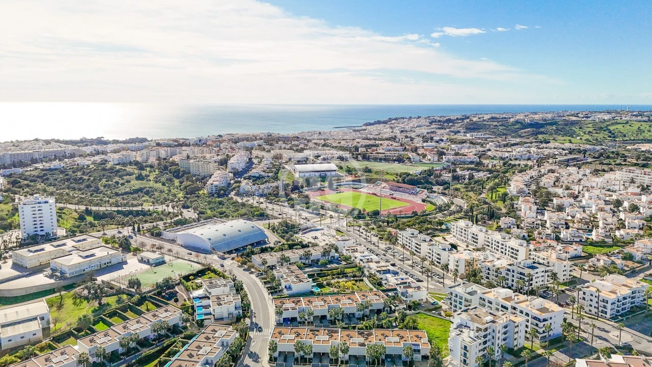 Apartamento T1 para Venda em Albufeira e Olhos de Água Foto 2