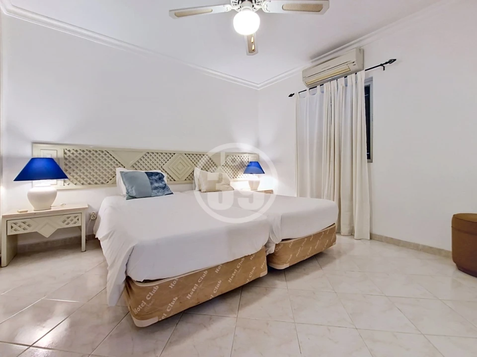 Apartamento T2 para Venda em Albufeira e Olhos de Água Foto 10