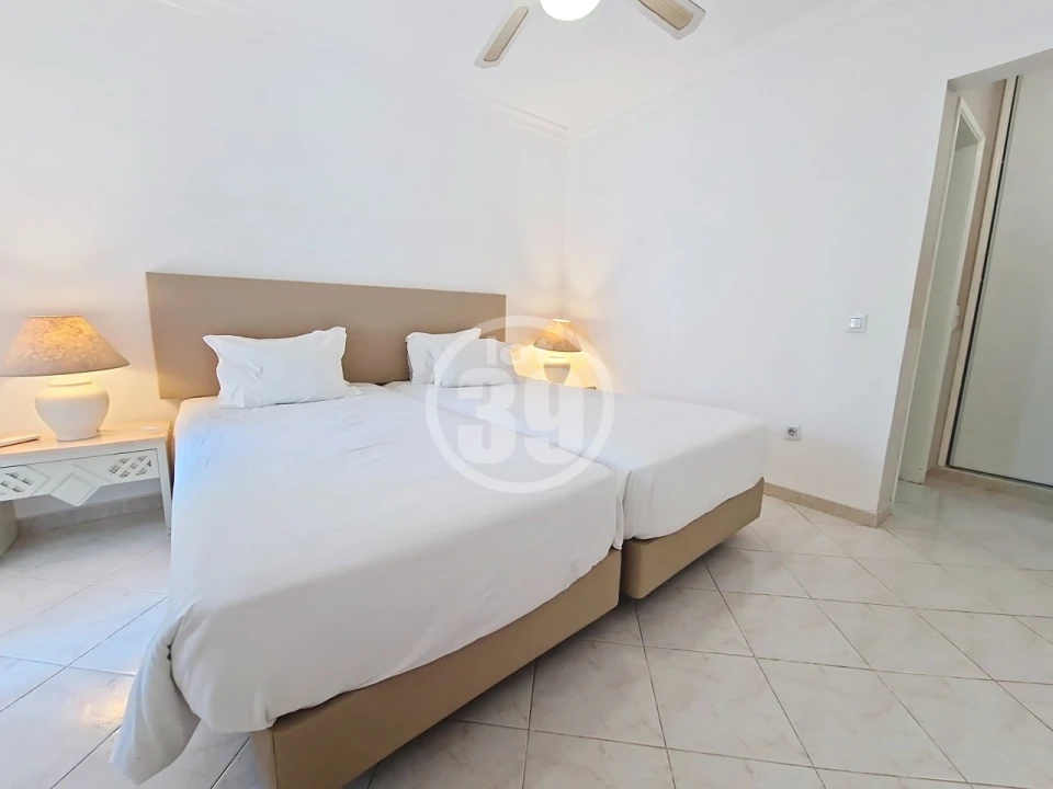 Apartamento T2 para Venda em Albufeira e Olhos de Água Foto 14