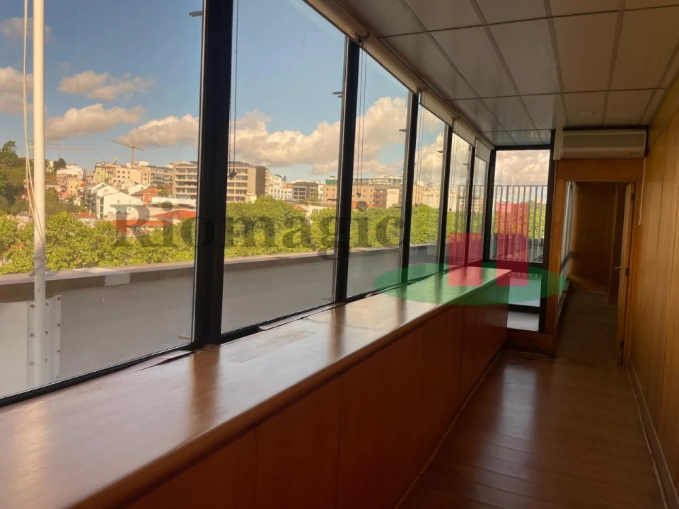 Escritório para Venda em Santo António Foto 27
