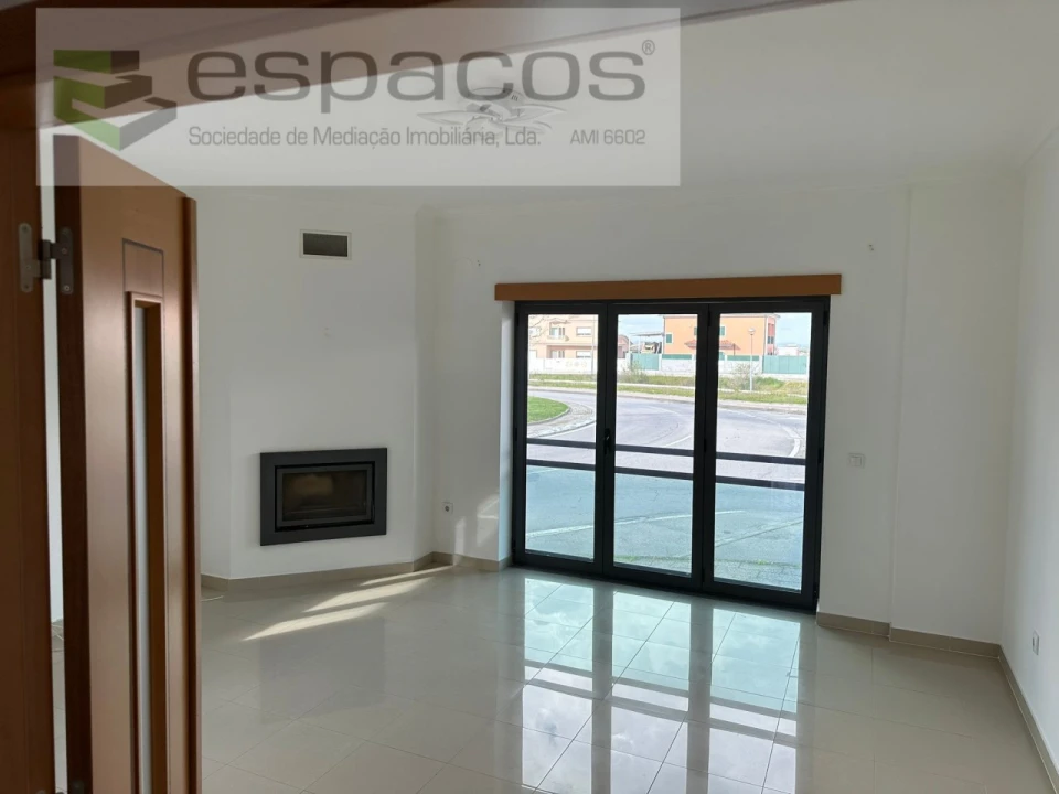 Apartamento T2 para Venda em Castelo Branco Foto 3