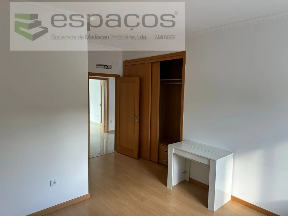 Apartamento T2 para Venda em Castelo Branco Foto 6