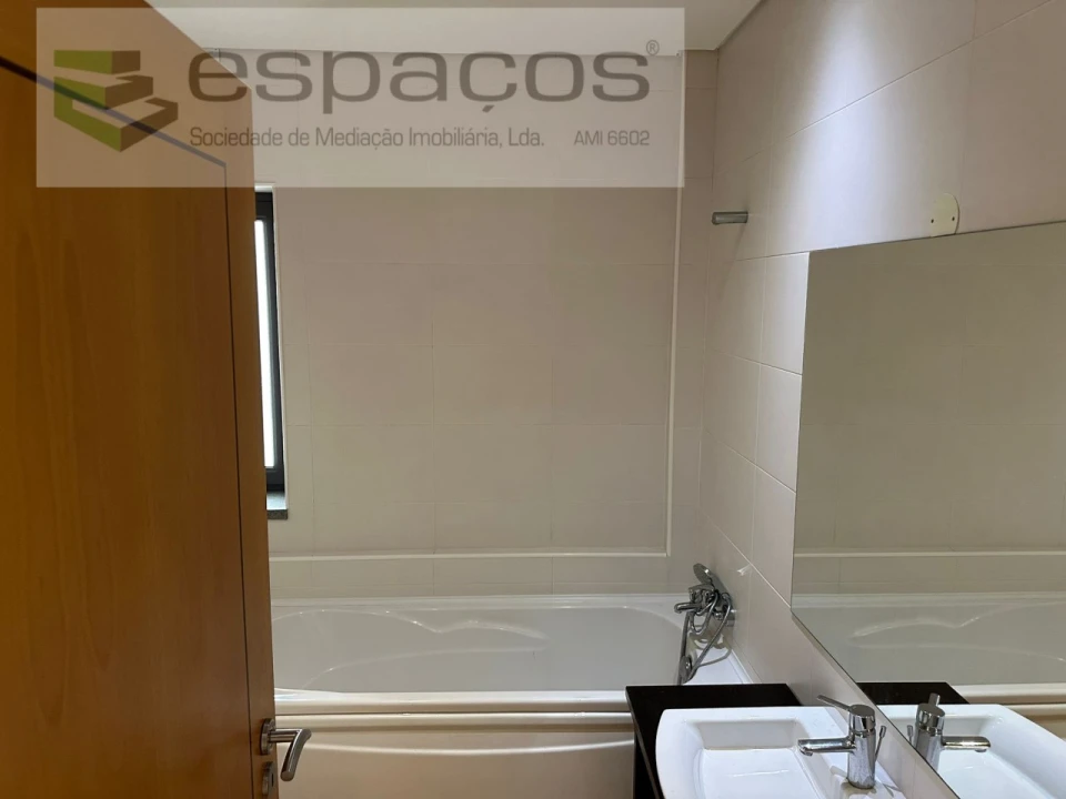 Apartamento T2 para Venda em Castelo Branco Foto 11