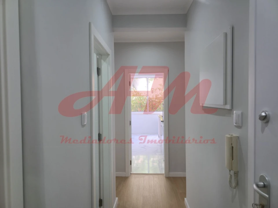 Apartamento T3 para Venda em Falagueira-Venda Nova Foto 2