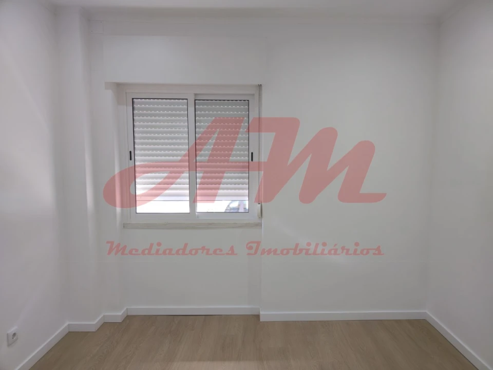 Apartamento T3 para Venda em Falagueira-Venda Nova Foto 11