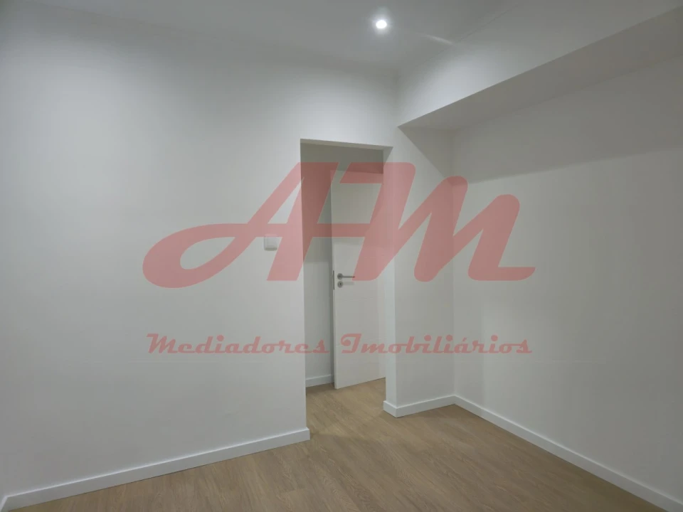 Apartamento T3 para Venda em Falagueira-Venda Nova Foto 23