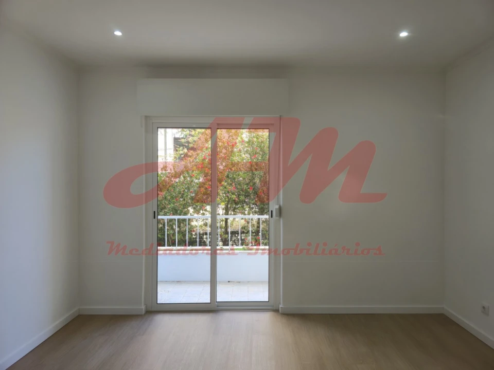 Apartamento T3 para Venda em Falagueira-Venda Nova Foto 31