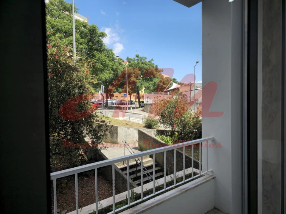 Apartamento T3 para Venda em Falagueira-Venda Nova Foto 33