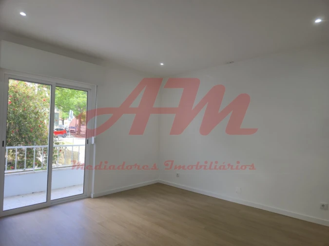 Apartamento T3 para Venda em Falagueira-Venda Nova Foto 32