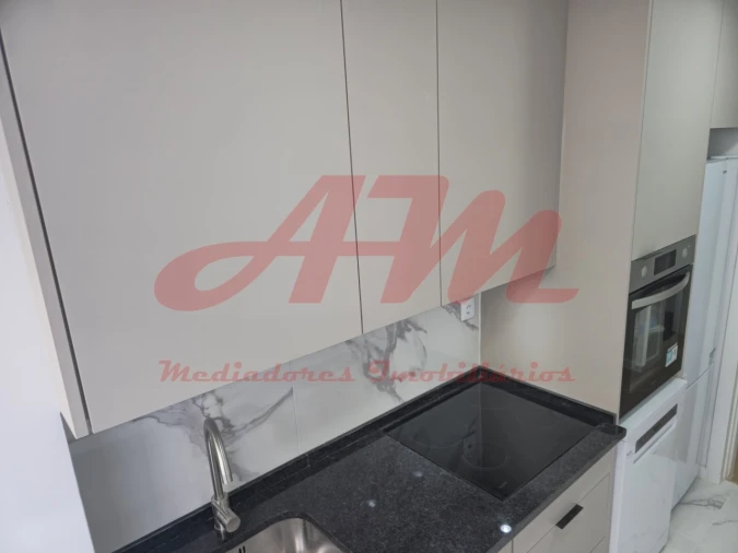 Apartamento T3 para Venda em Falagueira-Venda Nova Foto 3