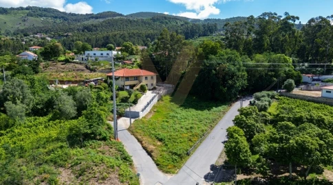 Terreno para Venda em Calheiros
