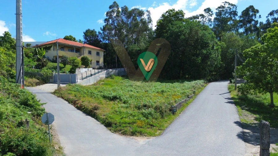 Terreno para Venda em Calheiros