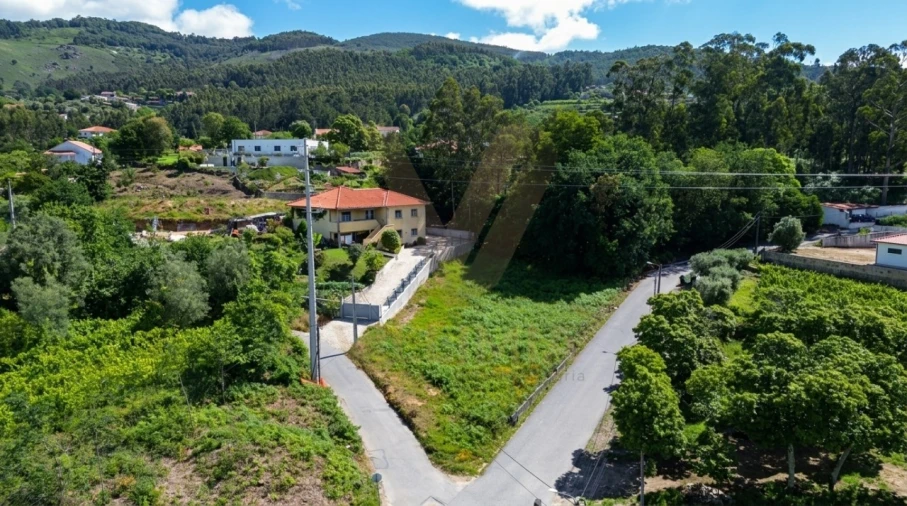 Terreno para Venda em Calheiros Foto 2