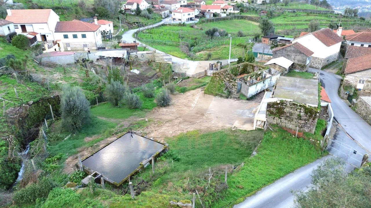 Moradia T8 para Venda em Beiral do Lima Foto 2