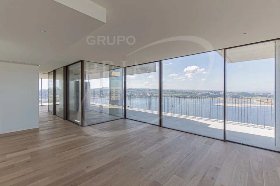 Apartamento T4 para Venda em Aldoar, Foz do Douro e Nevogilde Foto 2
