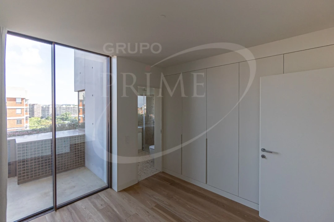 Apartamento T4 para Venda em Aldoar, Foz do Douro e Nevogilde Foto 37