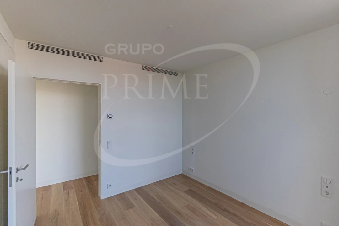 Apartamento T4 para Venda em Aldoar, Foz do Douro e Nevogilde Foto 47