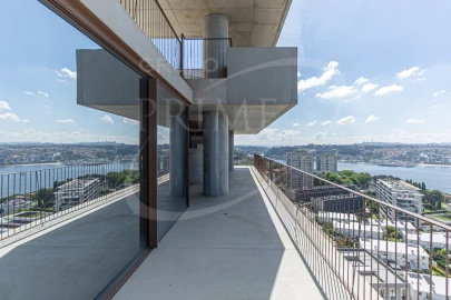 Apartamento T4 para Venda em Aldoar, Foz do Douro e Nevogilde