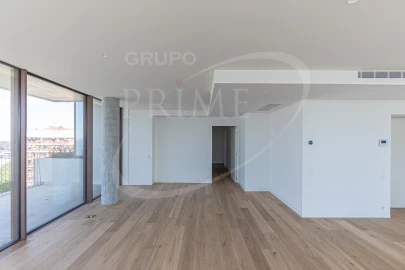 Apartamento T4 para Venda em Aldoar, Foz do Douro e Nevogilde