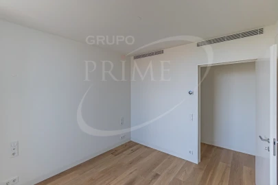 Apartamento T4 para Venda em Aldoar, Foz do Douro e Nevogilde