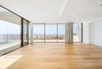 Apartamento T4 para Venda em Aldoar, Foz do Douro e Nevogilde