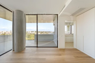 Apartamento T4 para Venda em Aldoar, Foz do Douro e Nevogilde