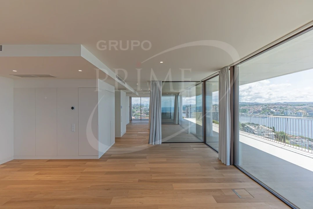 Apartamento T3 para Venda em Aldoar, Foz do Douro e Nevogilde Foto 8