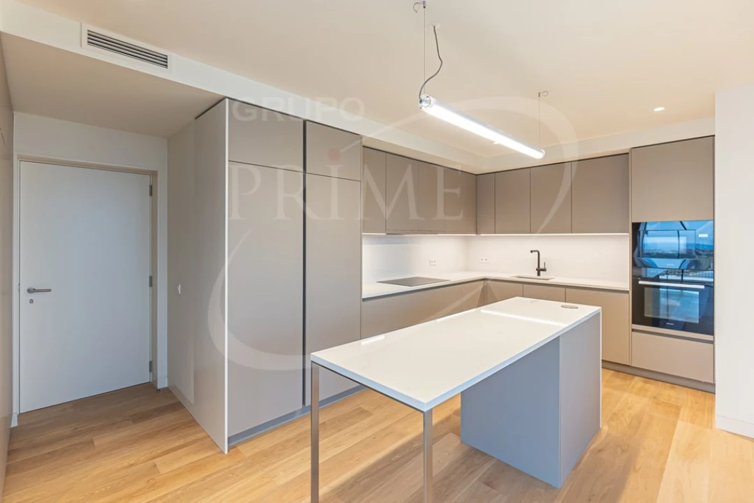 Apartamento T3 para Venda em Aldoar, Foz do Douro e Nevogilde Foto 10
