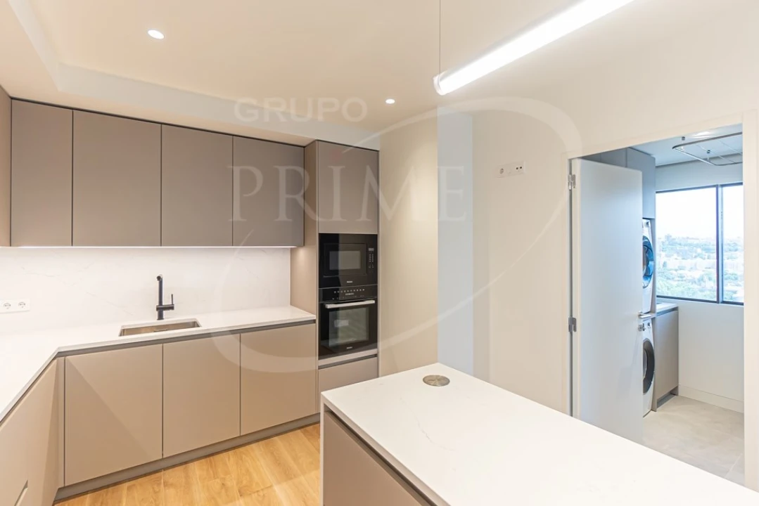 Apartamento T3 para Venda em Aldoar, Foz do Douro e Nevogilde Foto 11