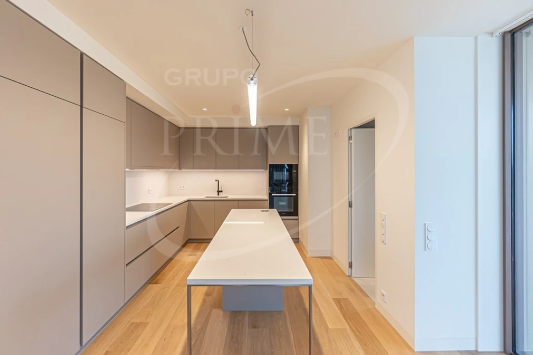 Apartamento T3 para Venda em Aldoar, Foz do Douro e Nevogilde Foto 13
